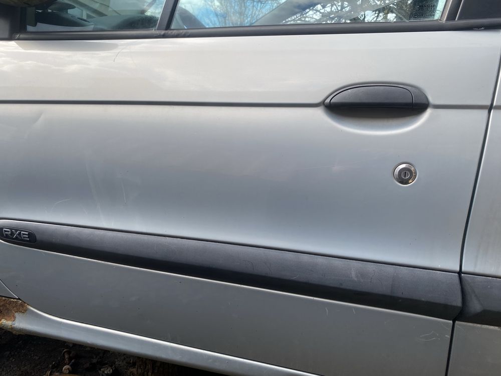 Форсунки та насос renault scenic 1