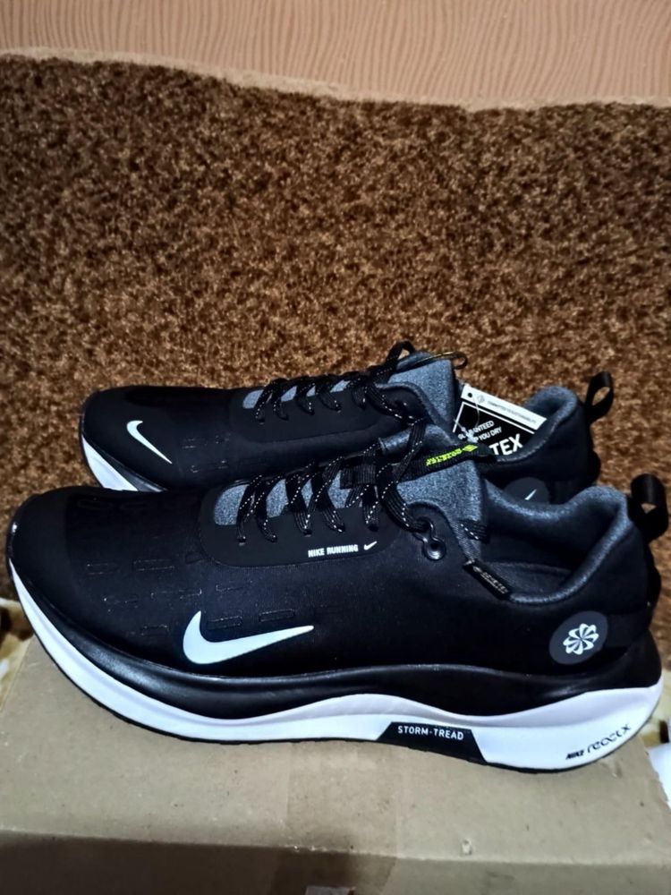 Nike Infinity Run 4 Gore-Tex