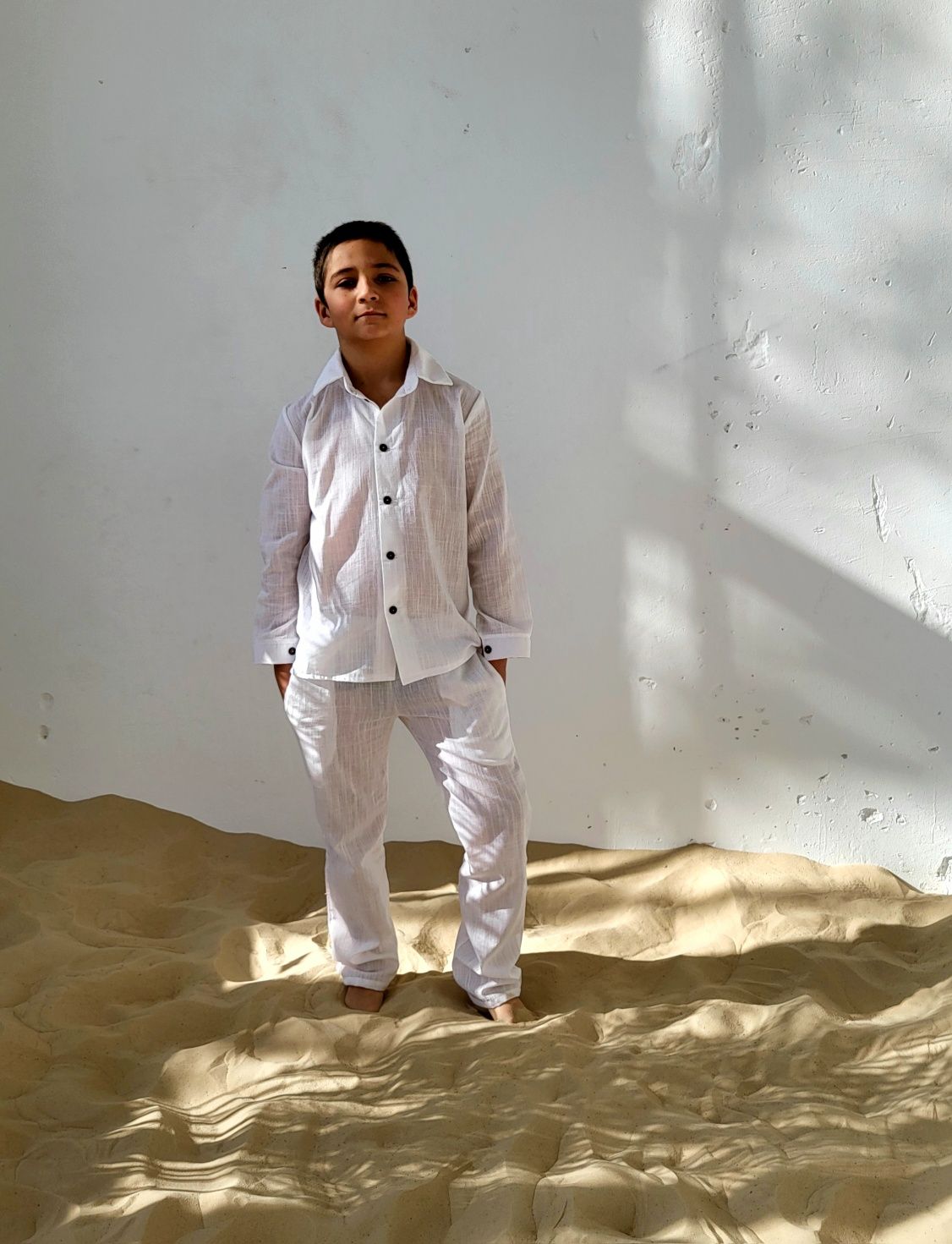 Дитячій льняний білий  костюм сорочка на ґудзиках та штани