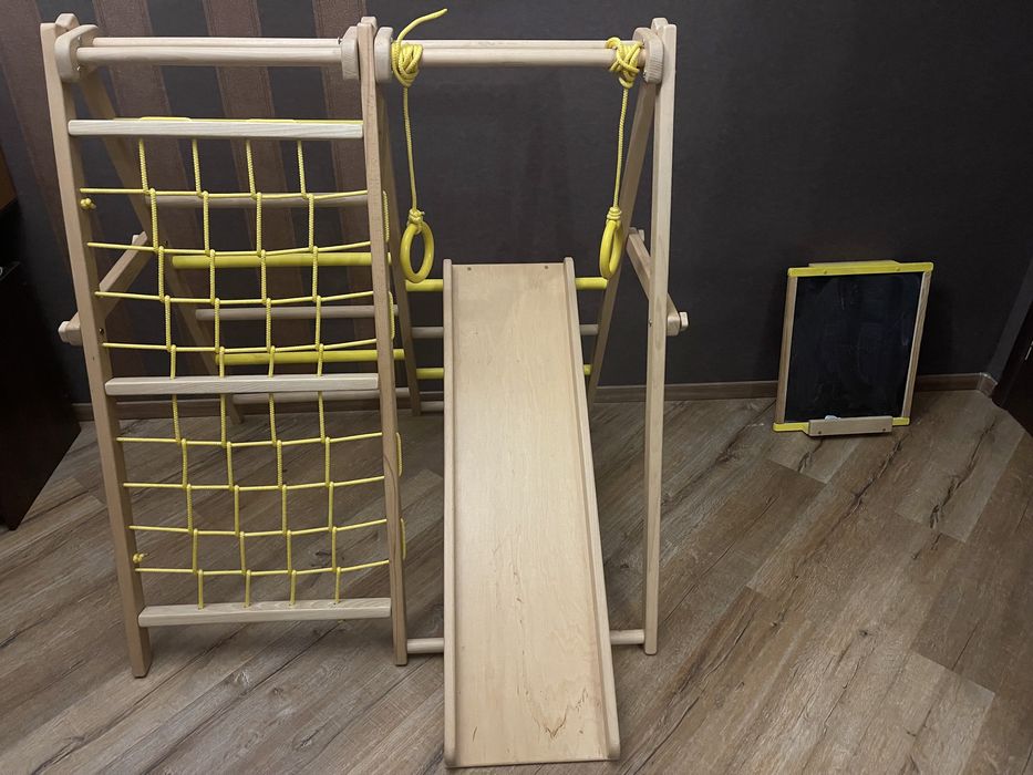 Детский спортивный уголок (лазалка, лестница, горка)