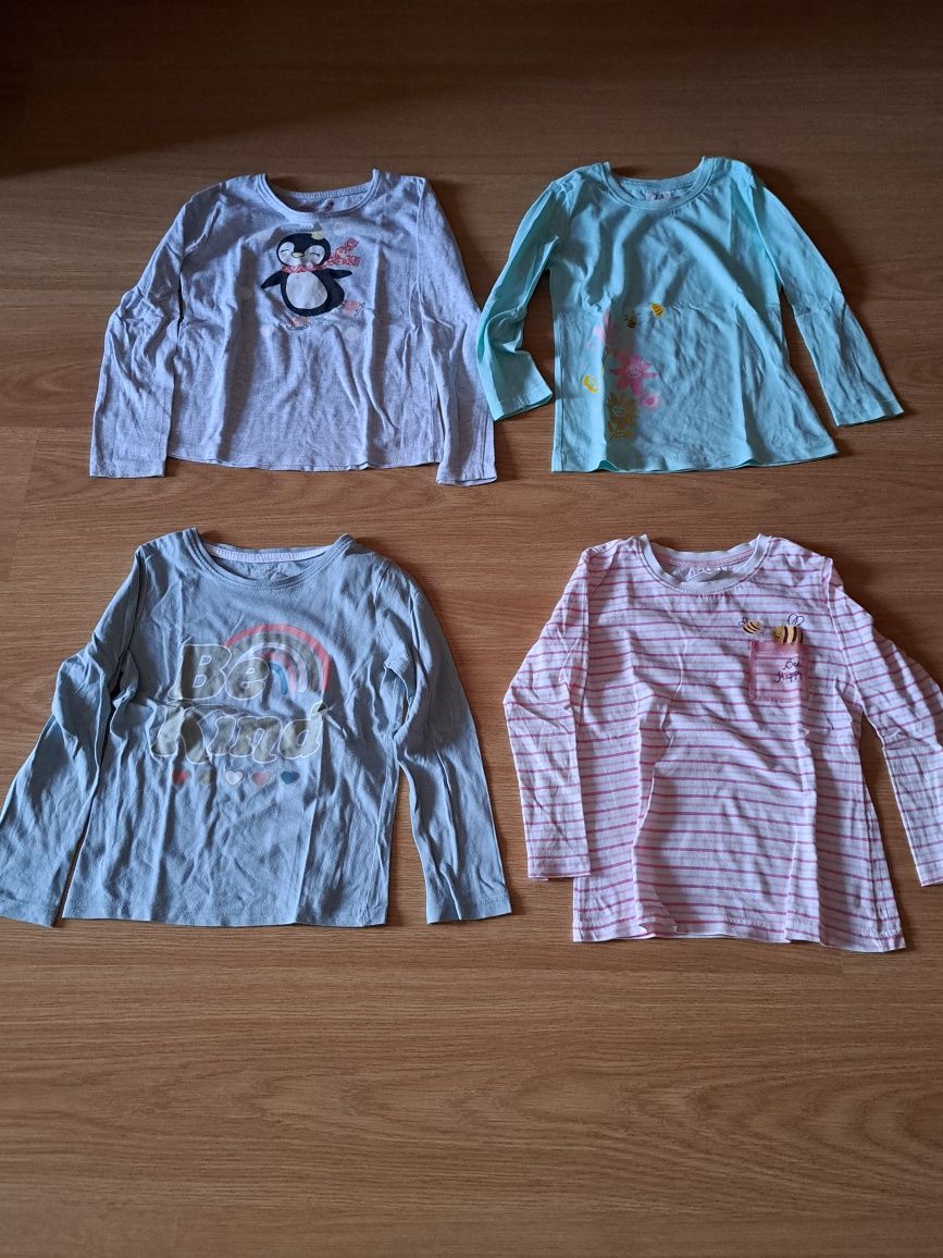 Vendo t shirts tamanho 110