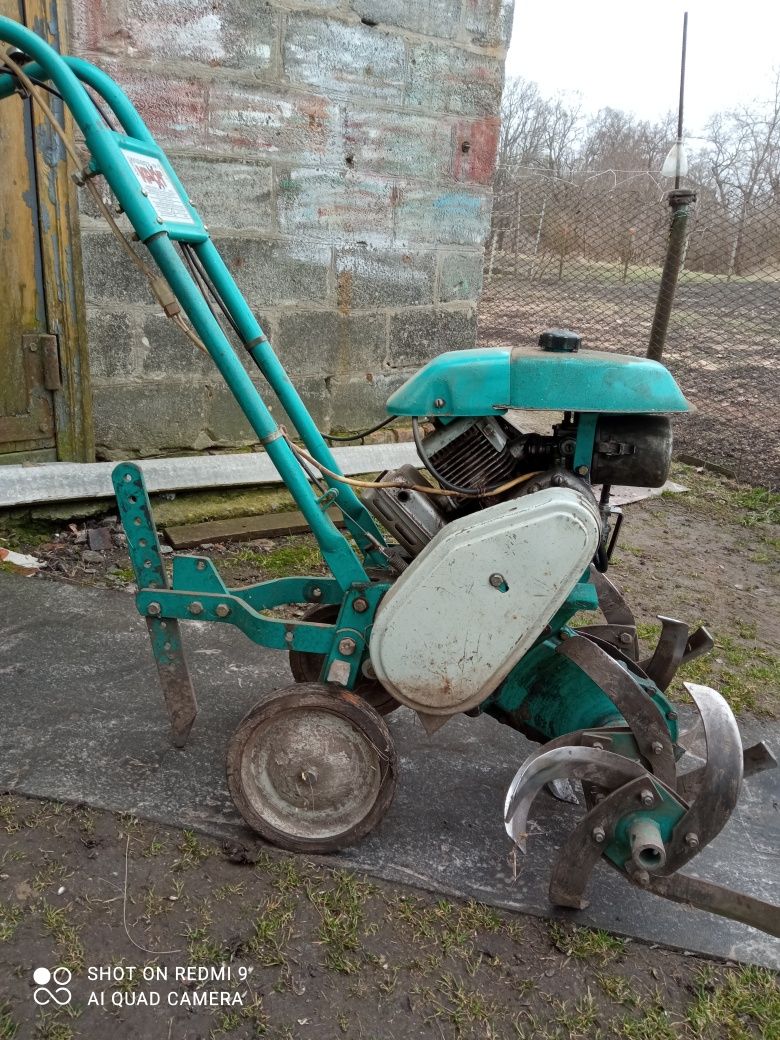 мотокультиваторКрот  в гарному стані...