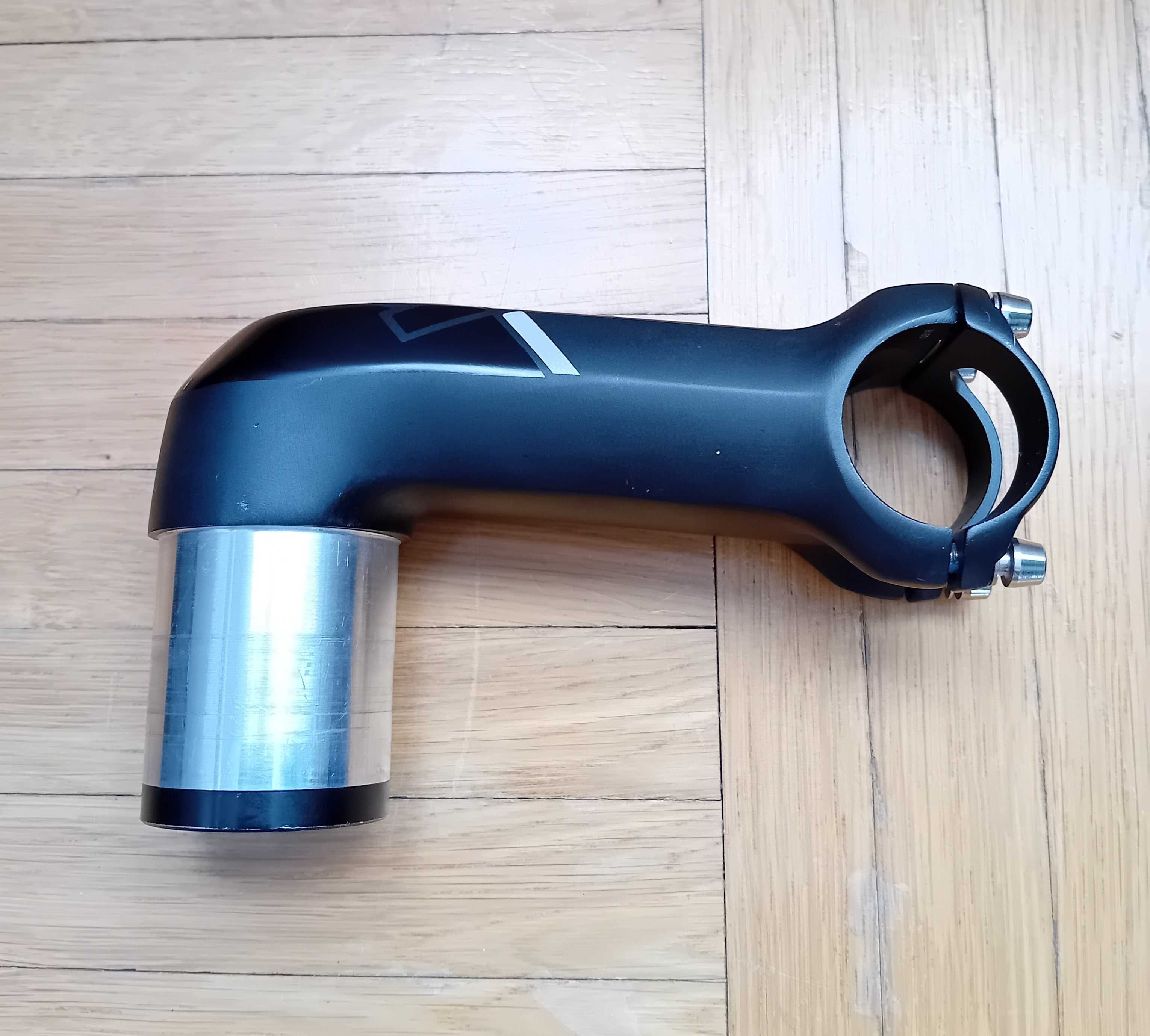 Mostek,wspornik kierownicy Cannondale Lefty Opi / nowy/.