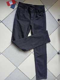 Чоловічі класичні прямі чорні джинси