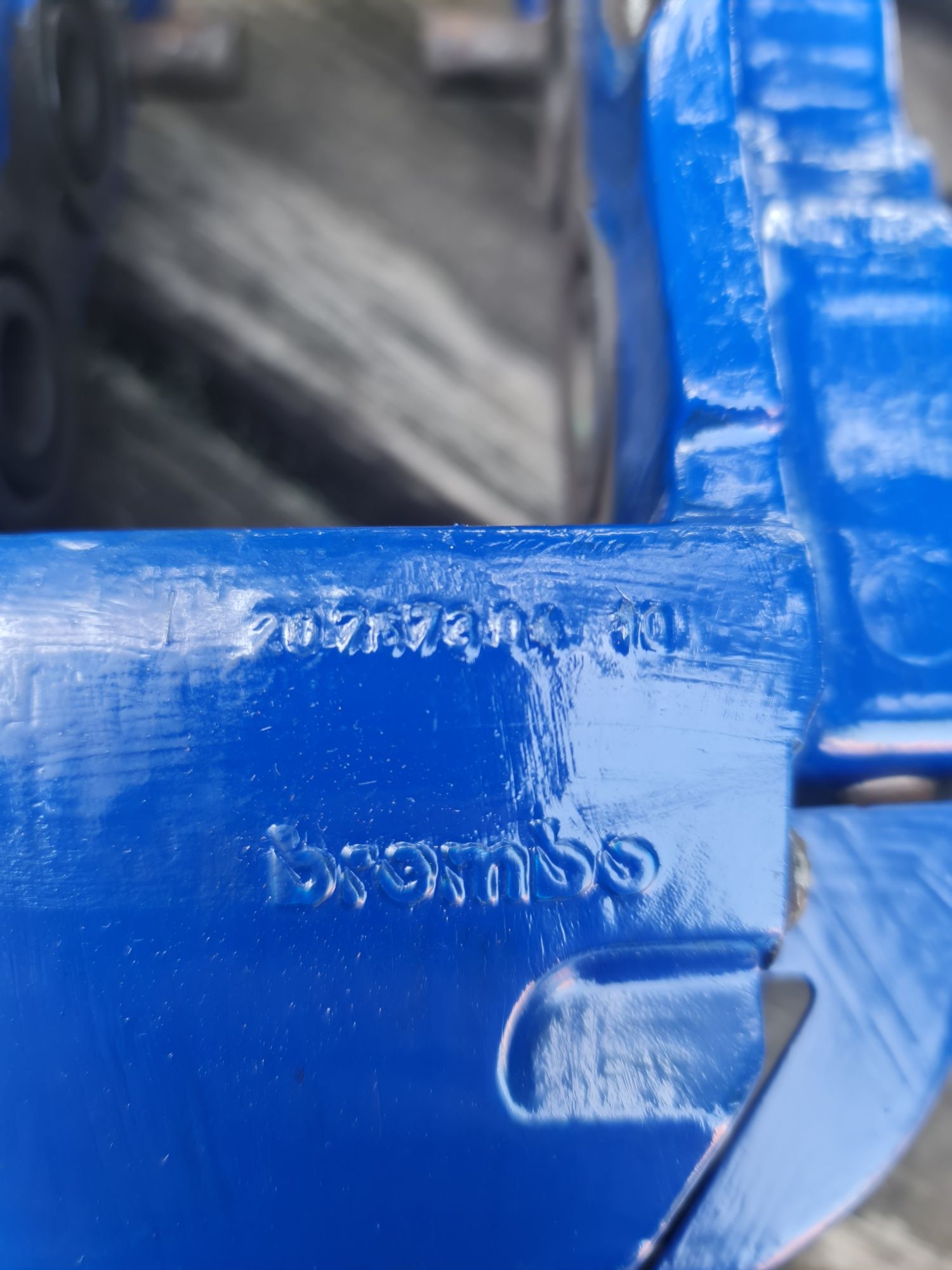 Zaciski Hamulcowe Brembo Audi Q7 4L 18ZR