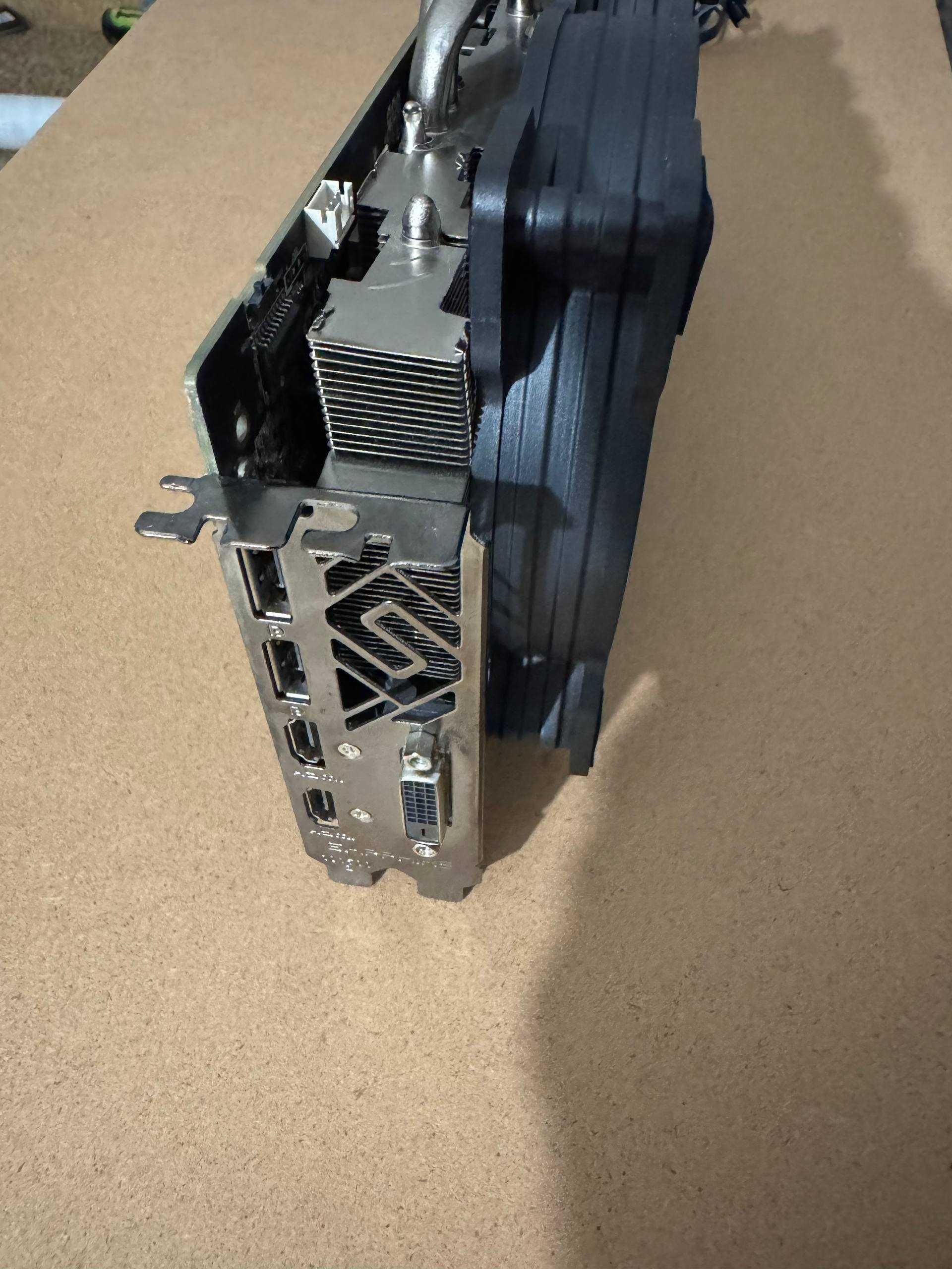 Відеокарта RX 5700 XT 8gb