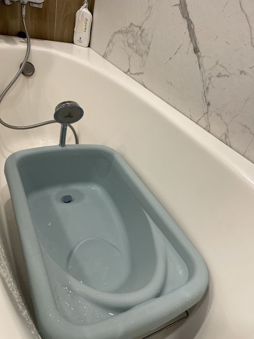 Дитяча ванночка пеленальний столик пеленатор Chicco