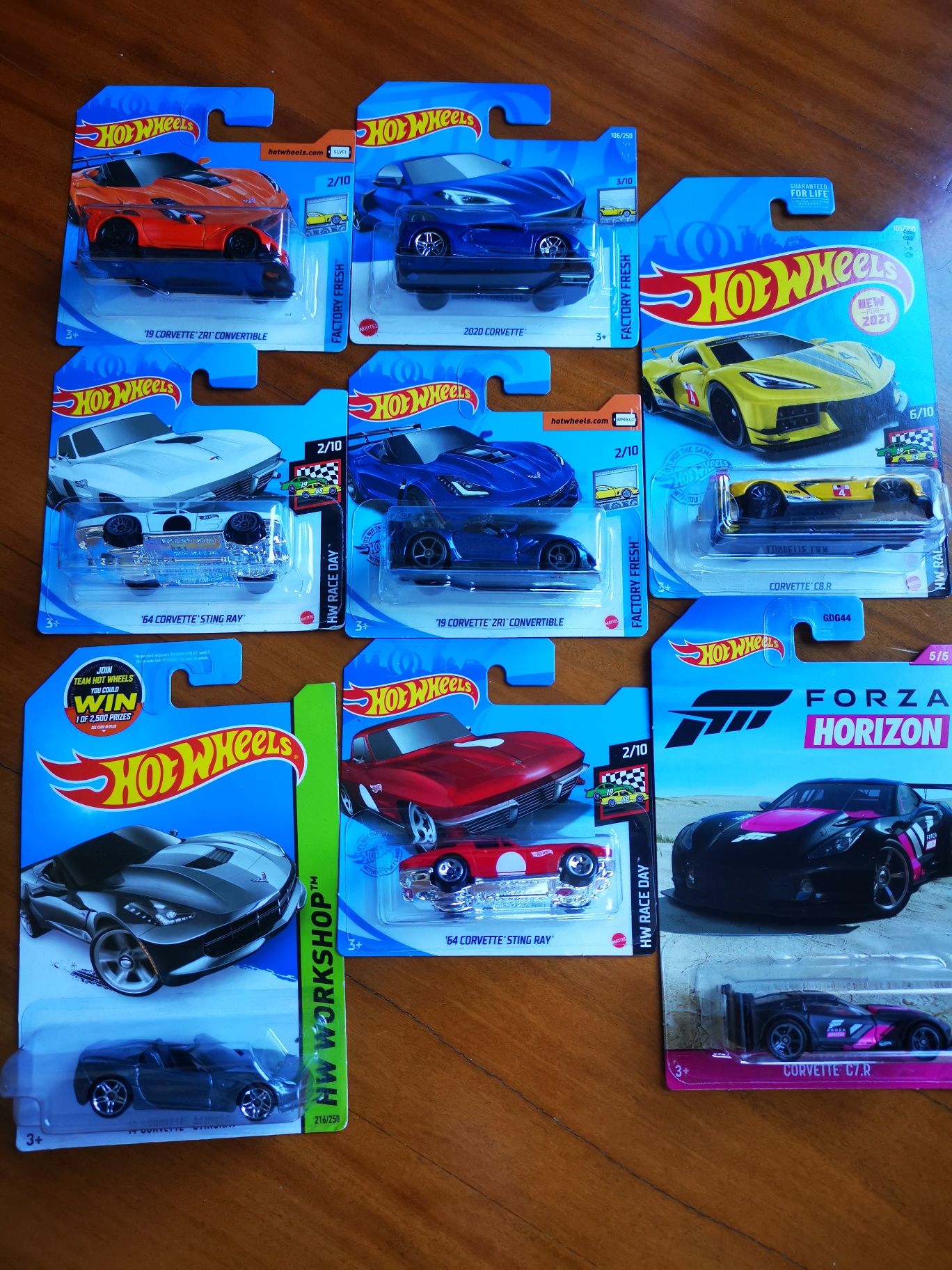 Corvette/subaru Hot wheels novo com portes incluídos