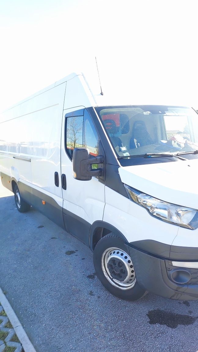 Iveco  35/ 170  ano 2015