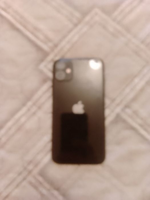 Продам iphone 11