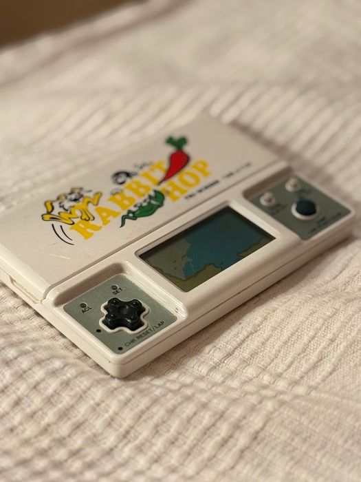 VTech Rabbit Hop 1982 – Funciona bem (Tri-Screen Vintage)