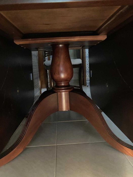 mesa de sala dobrável com gaveta, estilo holandês