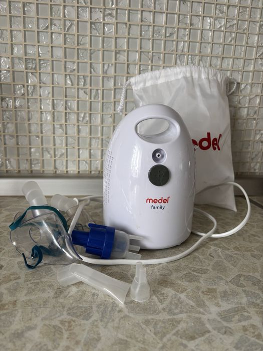 Інгалятор /нібулайзер Medel
