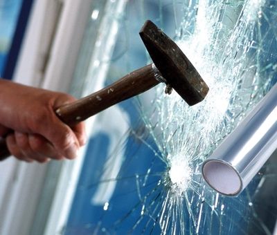 Бронеплівка на вікна товщиною 115,200 та 300 мікрон,послуги бронювання