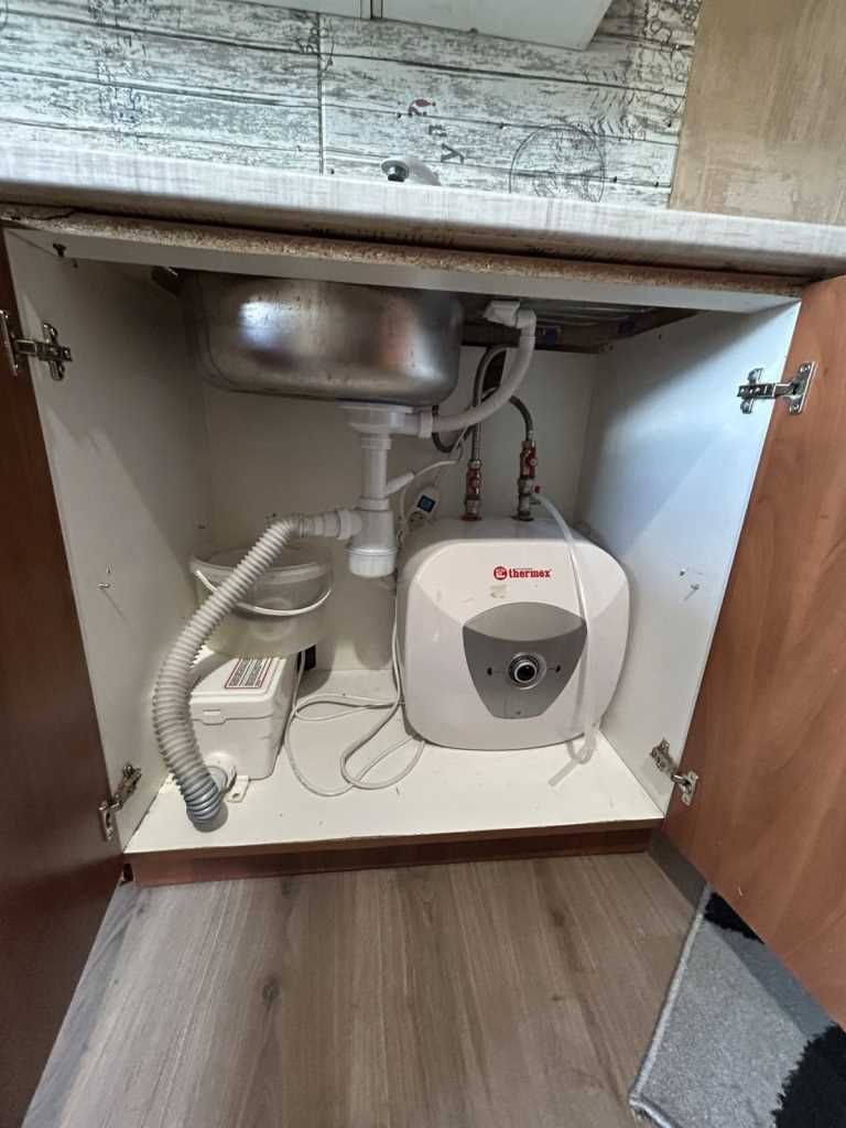 Кімната із зручностями, ЖБІ, 14 м², 4/5 поверх, з меблями та технікою
