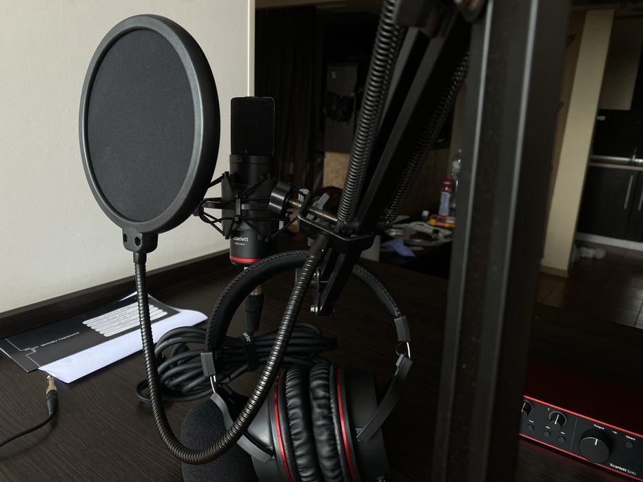 Комплект для звукозапису Focusrite Scarlett Solo Studio 4th Gen