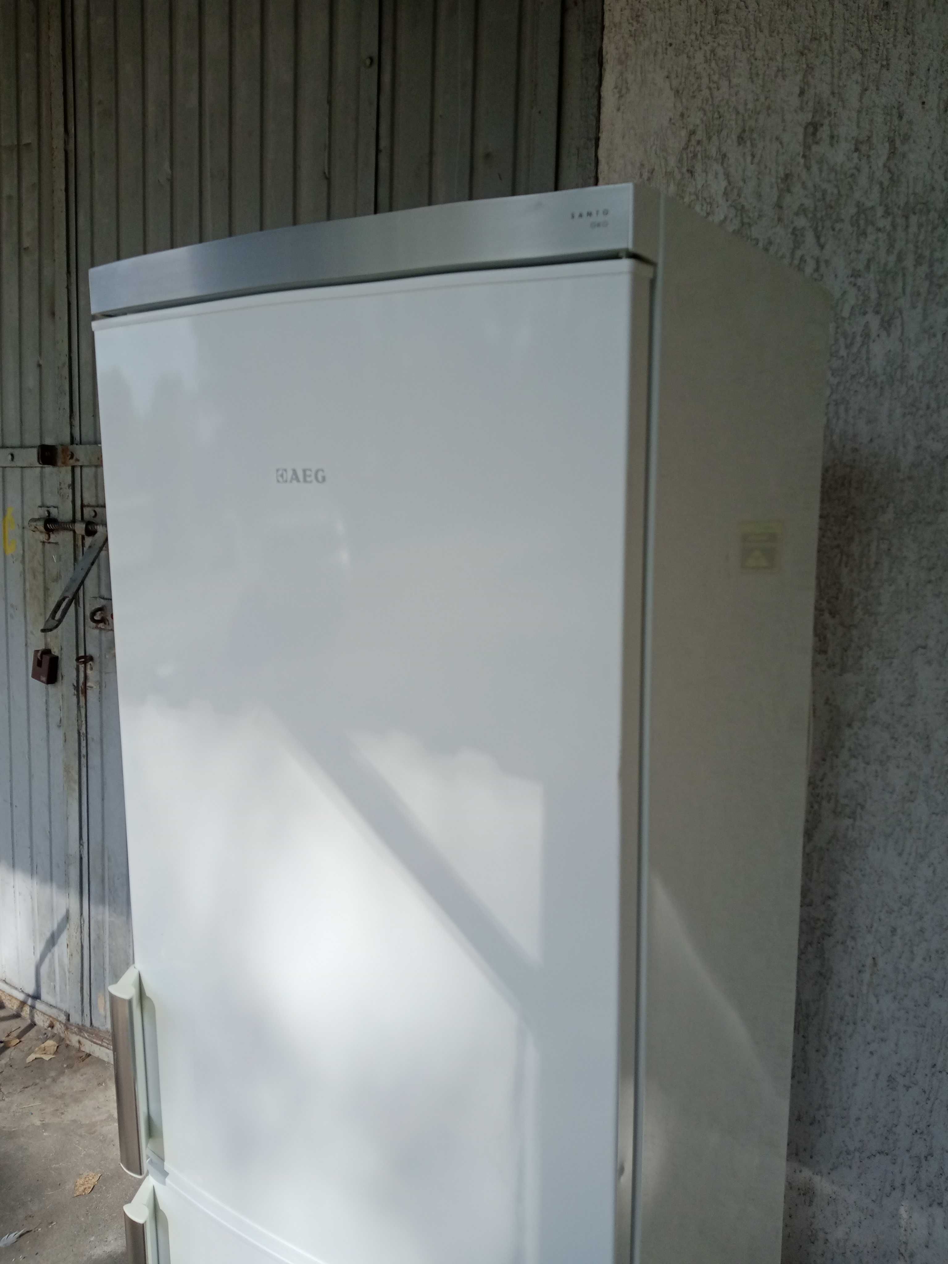 Lodówka AEG S53400CSW0