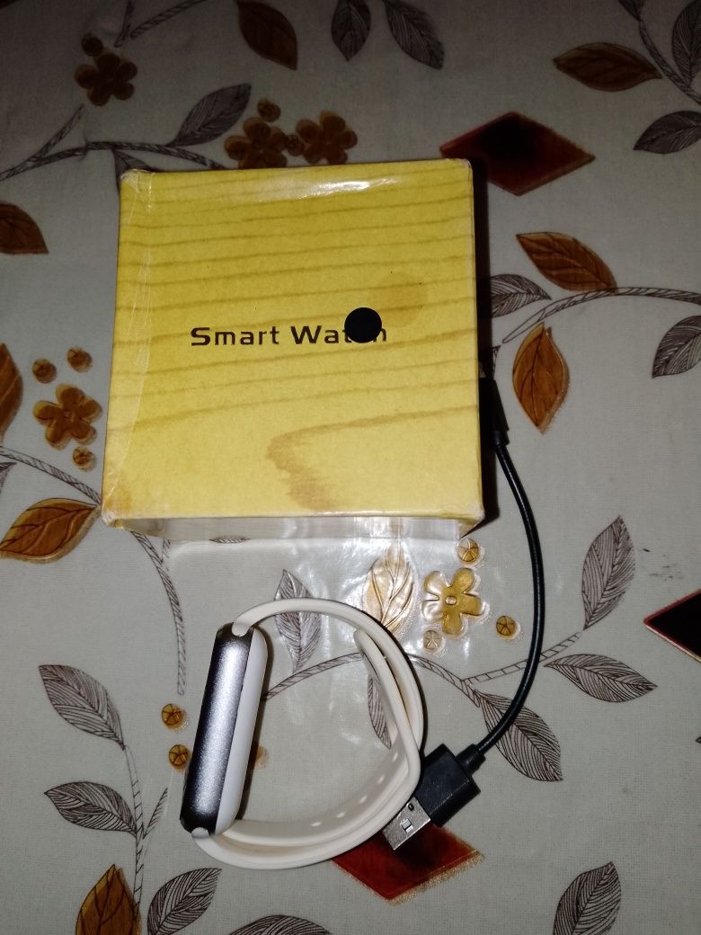 Продам  Smart Watch
