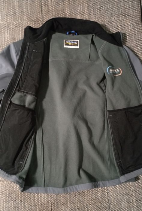Тепла флісова робоча куртка Wiкland Softshell. Розмір XL.