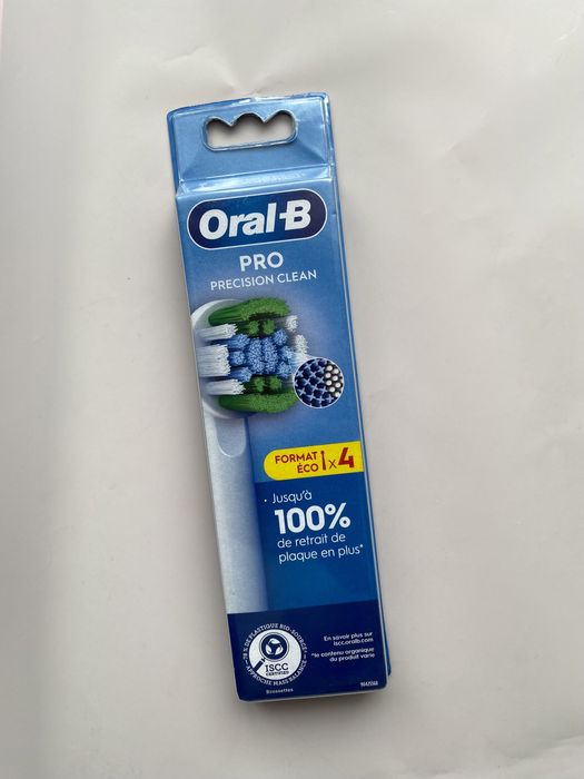 Насадки Oral-B Frozen Spider Man дитячі та дрослі