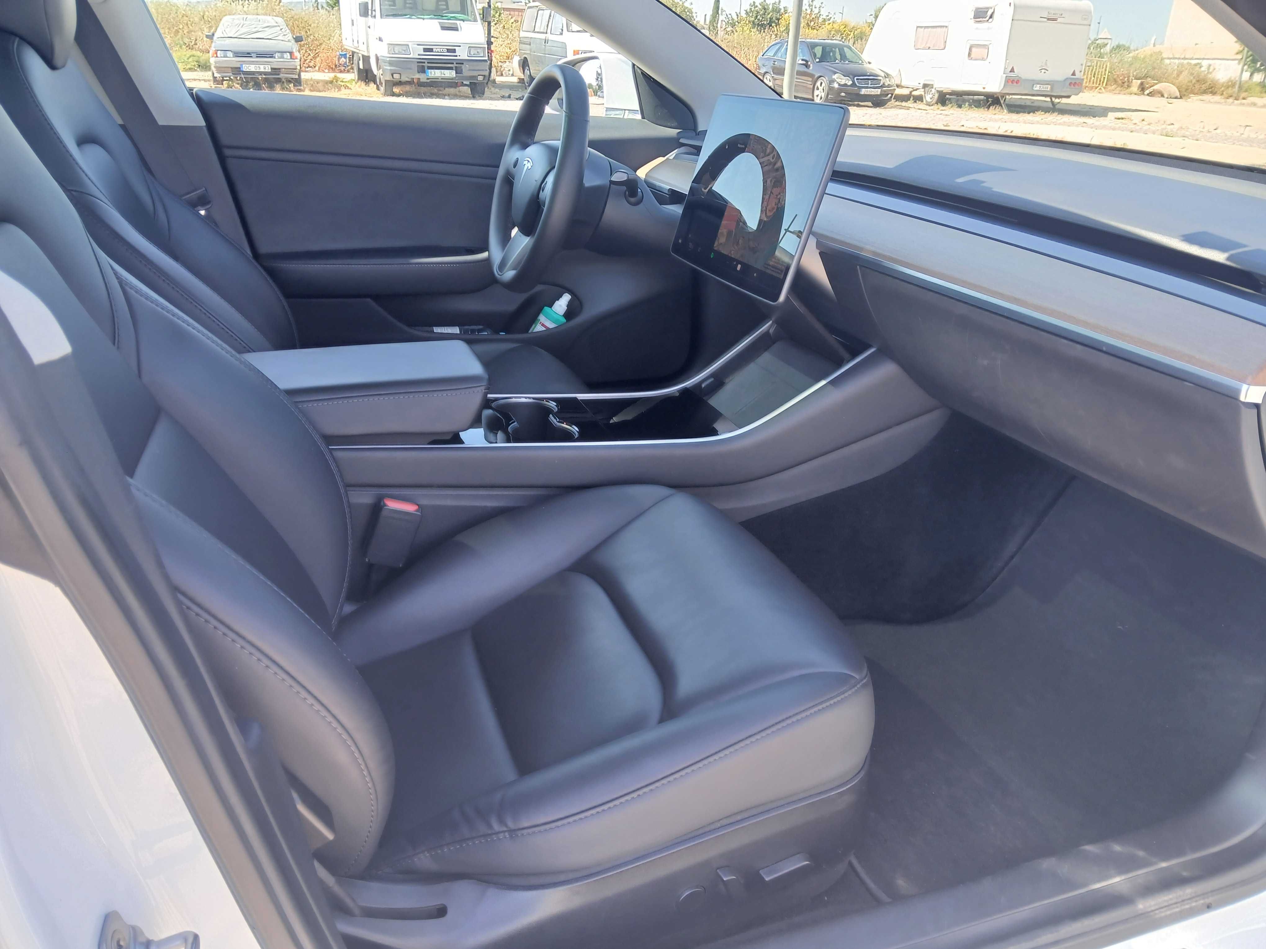 Tesla Model 3 Long-Range Dual Motor AWD