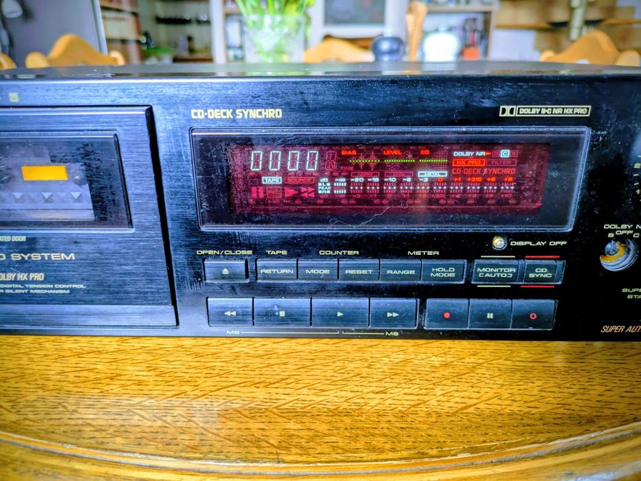 Pioneer CT-676 cassette deck magnetofon.