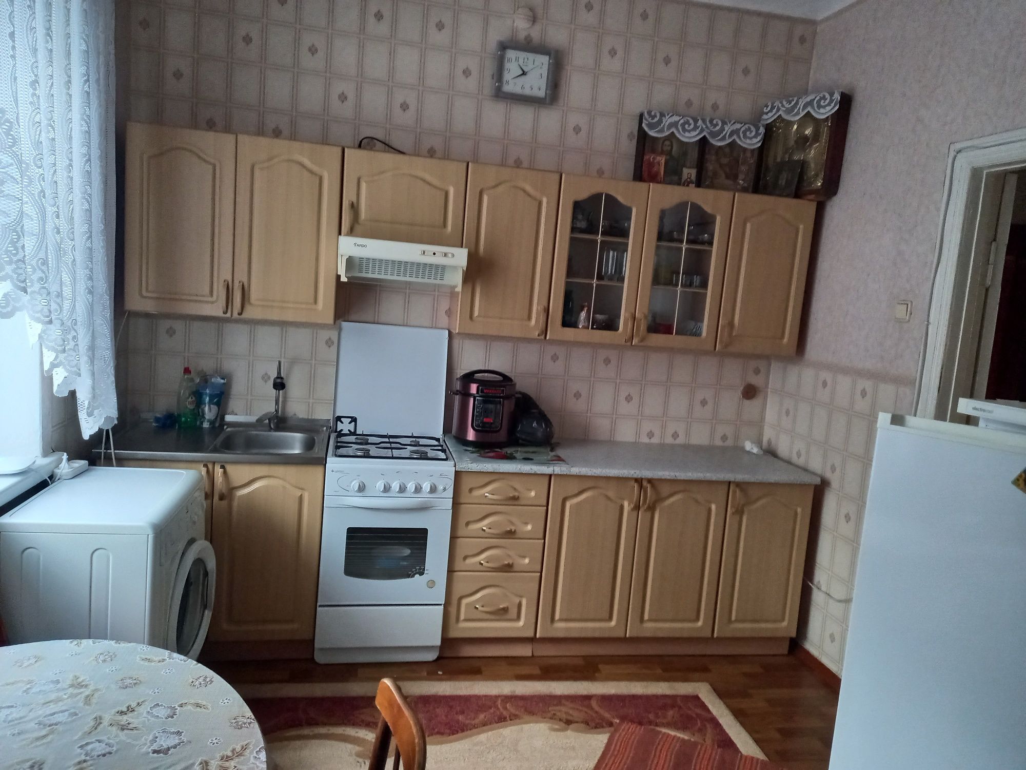 Продам цегляний будинок .