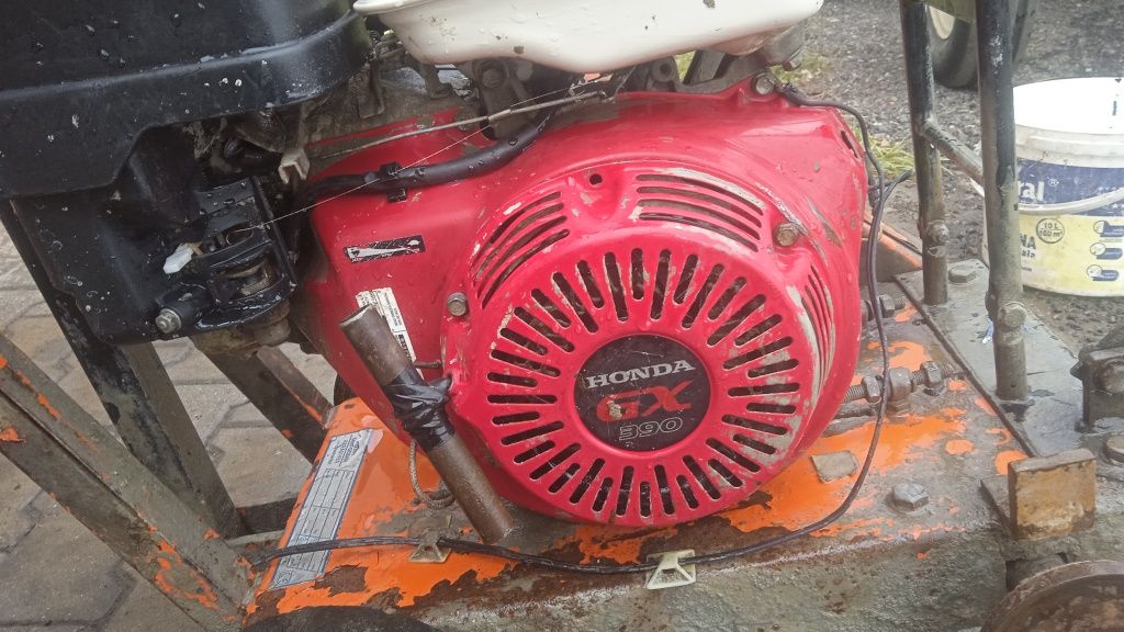 Piła przecinarka do betonu asfaltu Norton Clipper C 71 silnik Honda GX