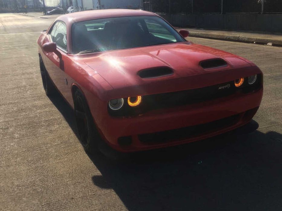 Dodge Challenger SRT Hellcat      2020