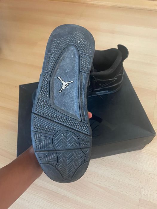Jordan 4 black cat
