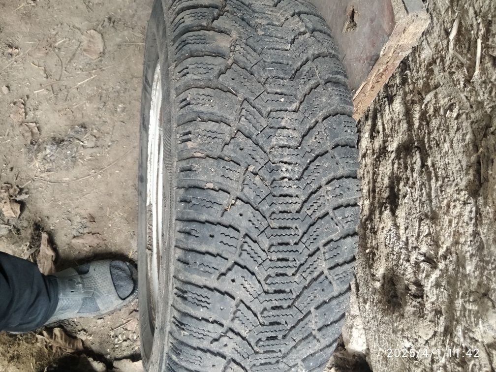 Продам колеса у зборі