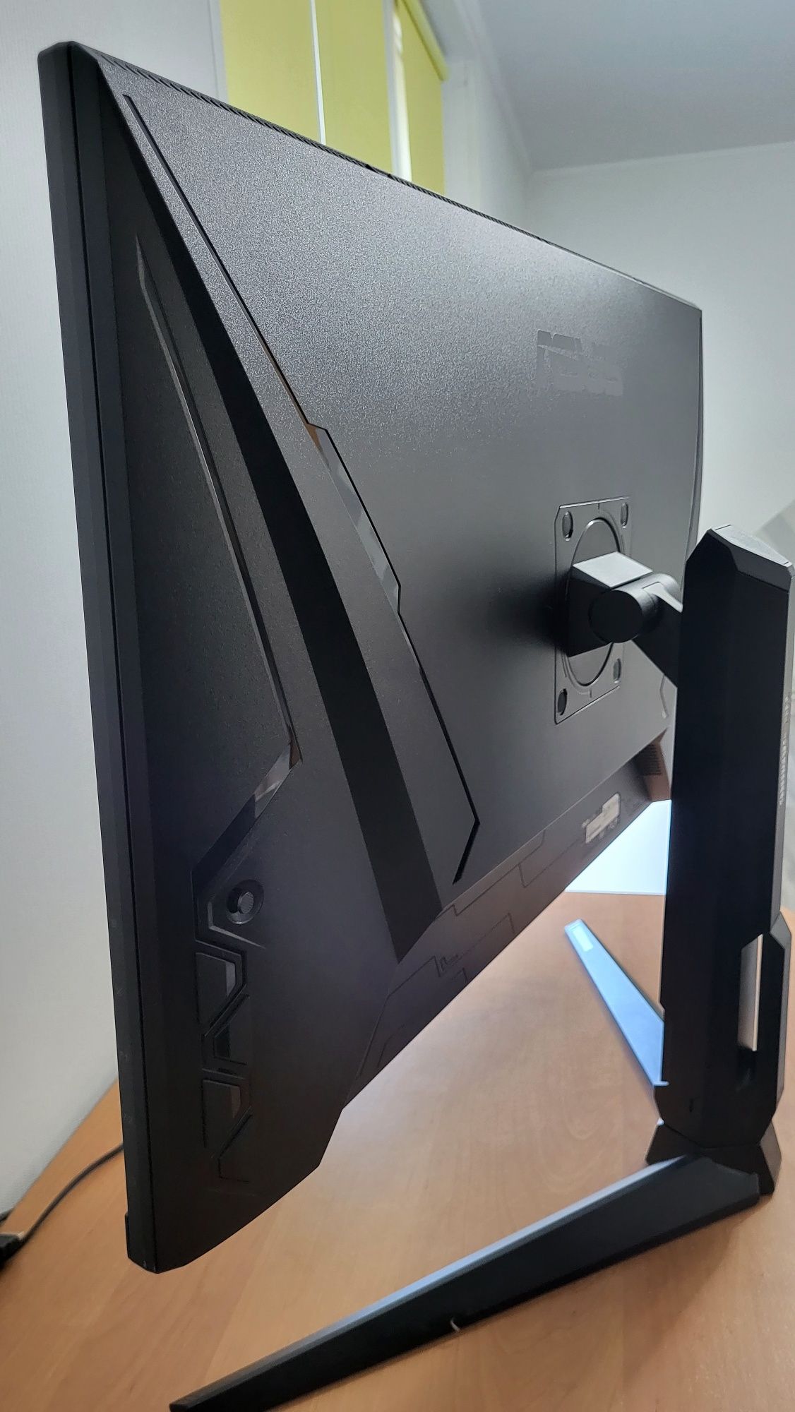 Монітор ігровий 31.5" Asus VG32AQL1A