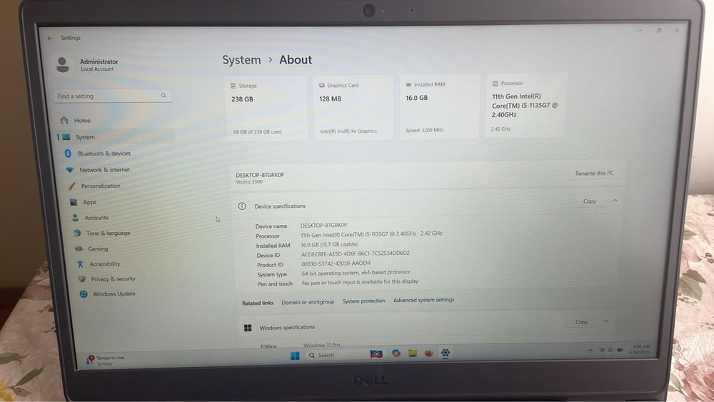Dell Vostro 3500 i5-11 gen 16 ram