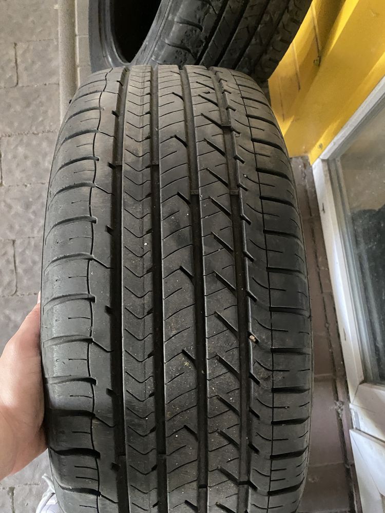 Шини GoodYear Eagle Sport 225/55R18 98v