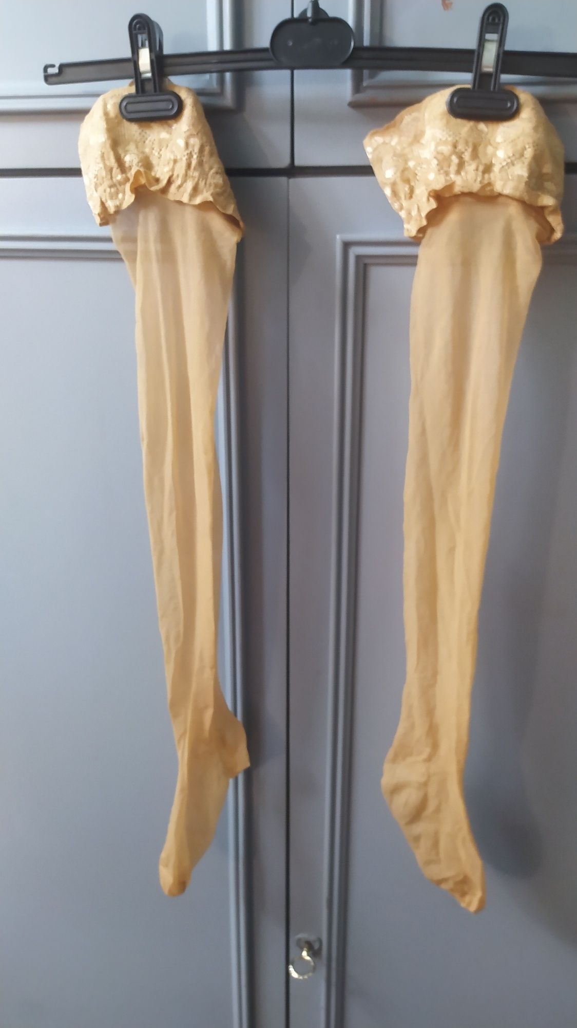 Ekskluzywne nowe złote cienkie pończoszki Calzedonia roz 4/5.