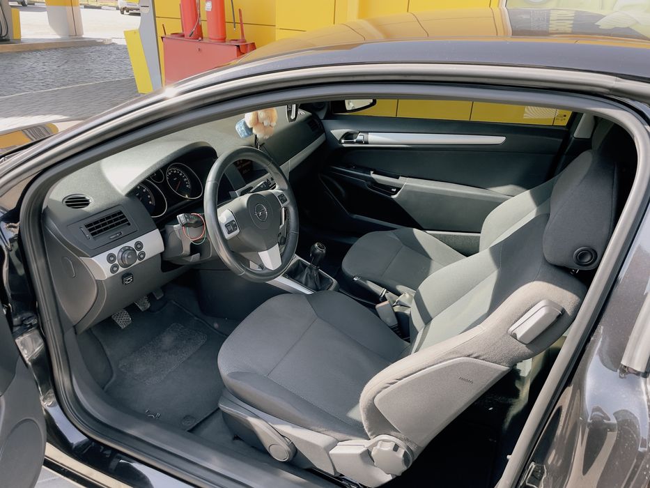 Opel astra gtc opc line