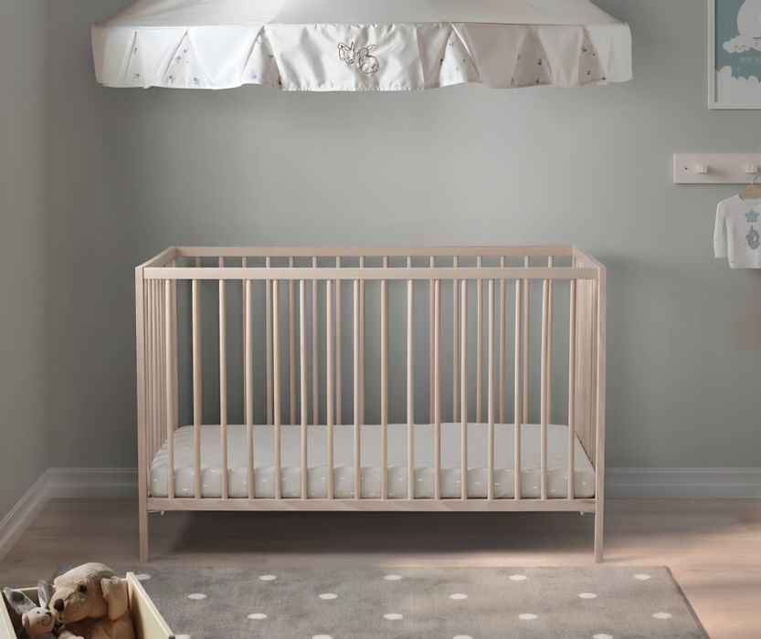 Cama / Berço Ikea em faia