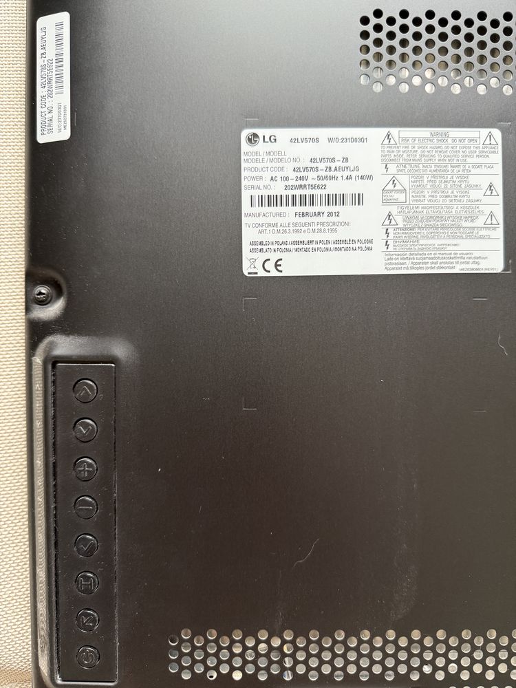Telewizor TV 42” cale LG 42LV570S