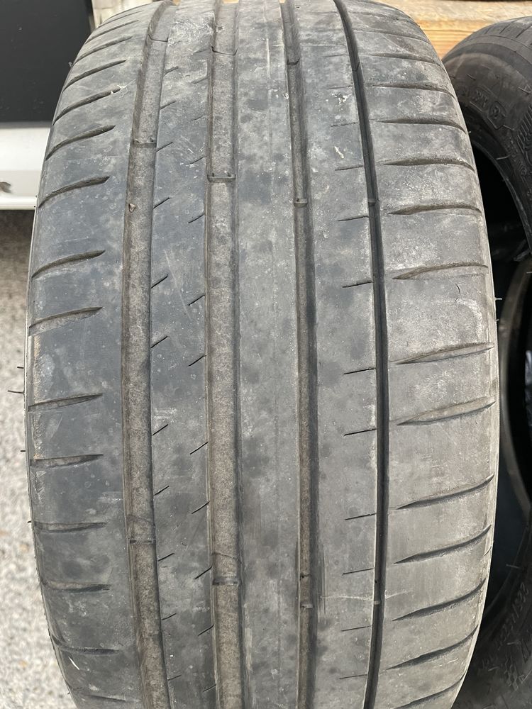 Резина лето R17 225/45 Michelin Pilot Sport 4