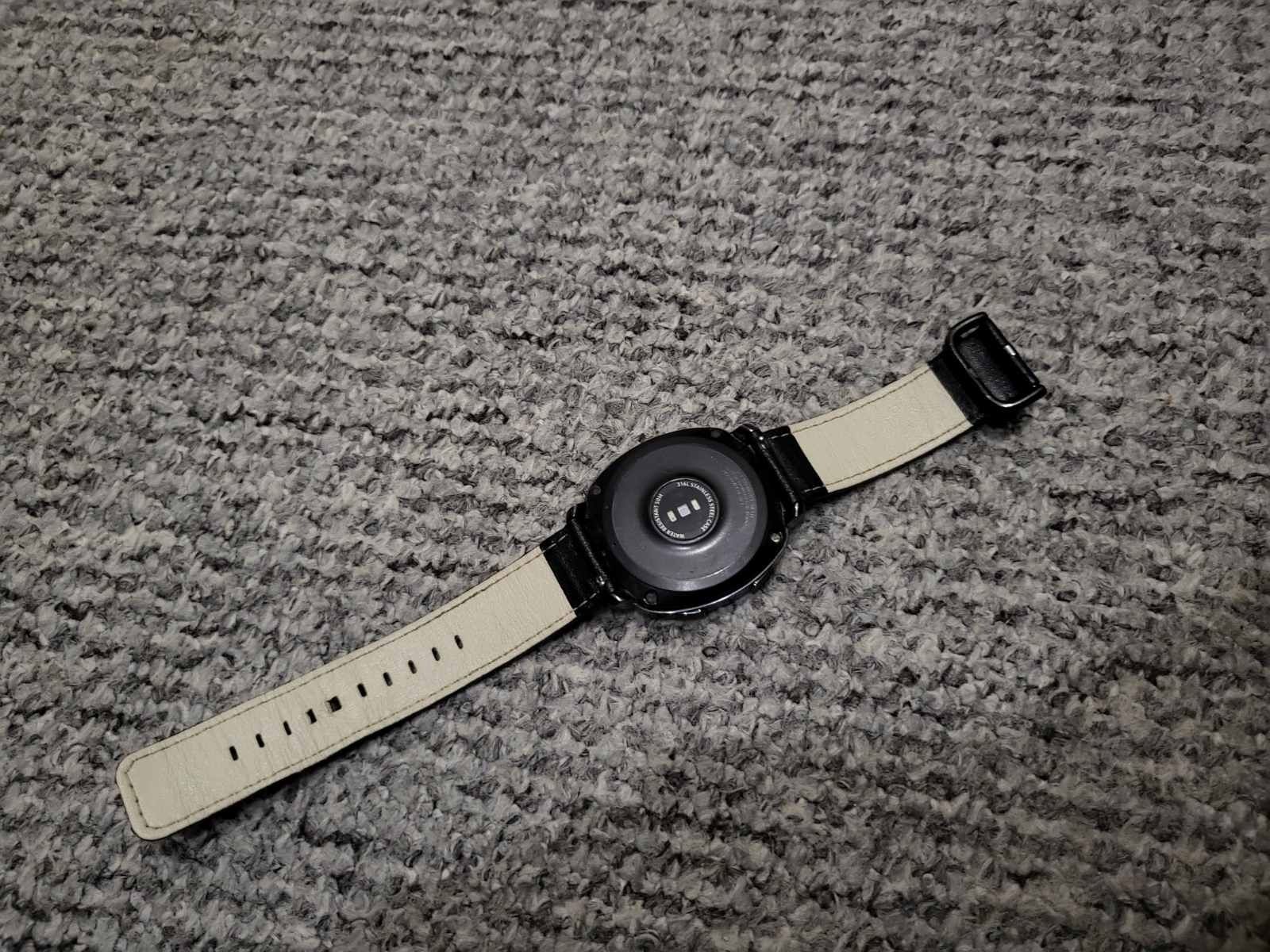 samsung gear sport (sm -R600)