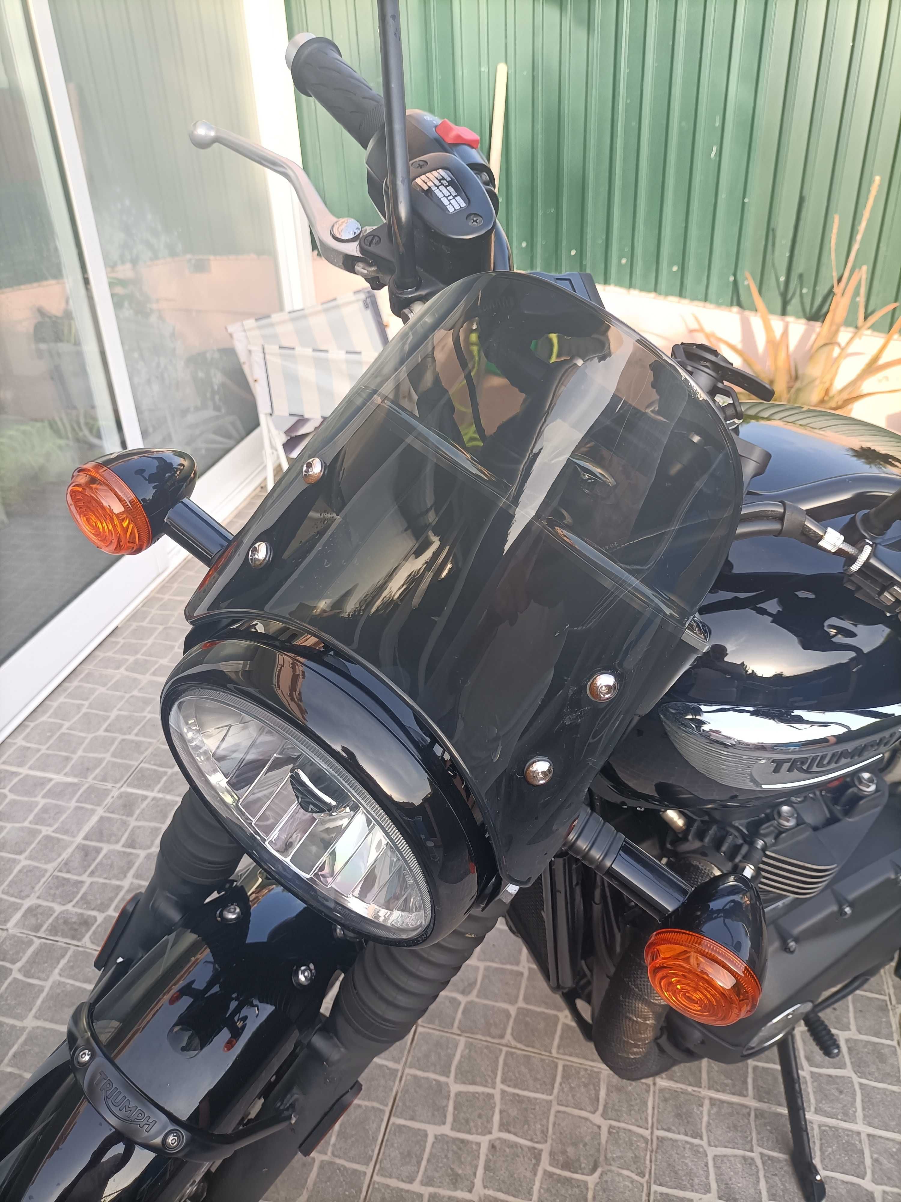 Triumph Bonneville T100 - 900CC - Ano 2017