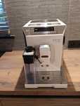 Ekspres do ciśnieniowy do kawy DeLonghi  cappuccino top