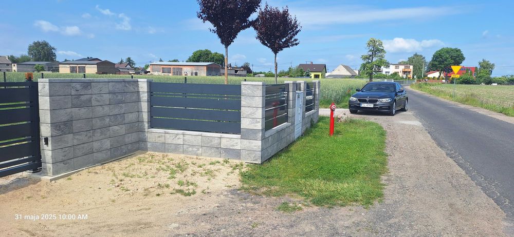 Ogrodzenie frontowe , front palisada ozdobne listwa