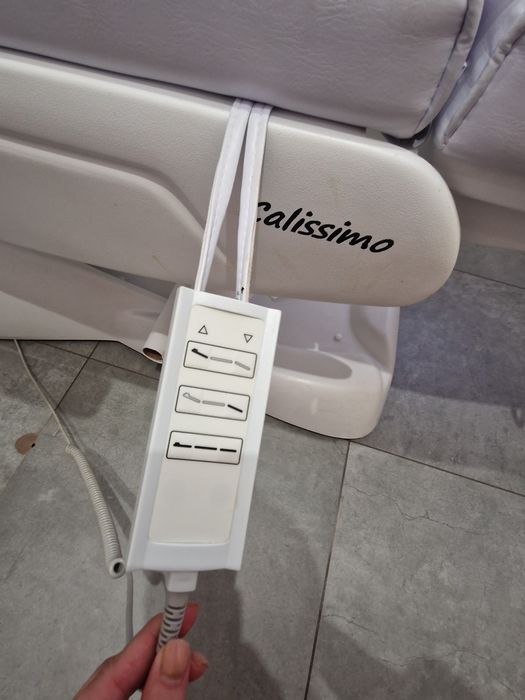 Elektryczne łózko kosmetyczne