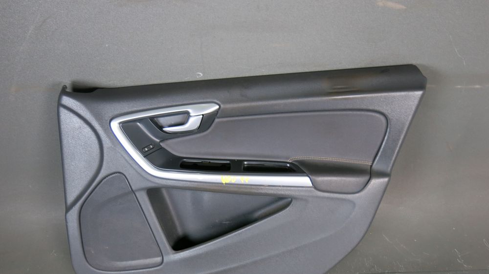 Volvo V60 S60 II boczek tapicerka prawy przód przedni R-Design