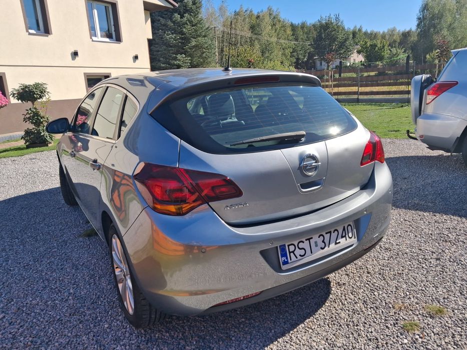 Opel Astra J 1.6 benzyna +LPG