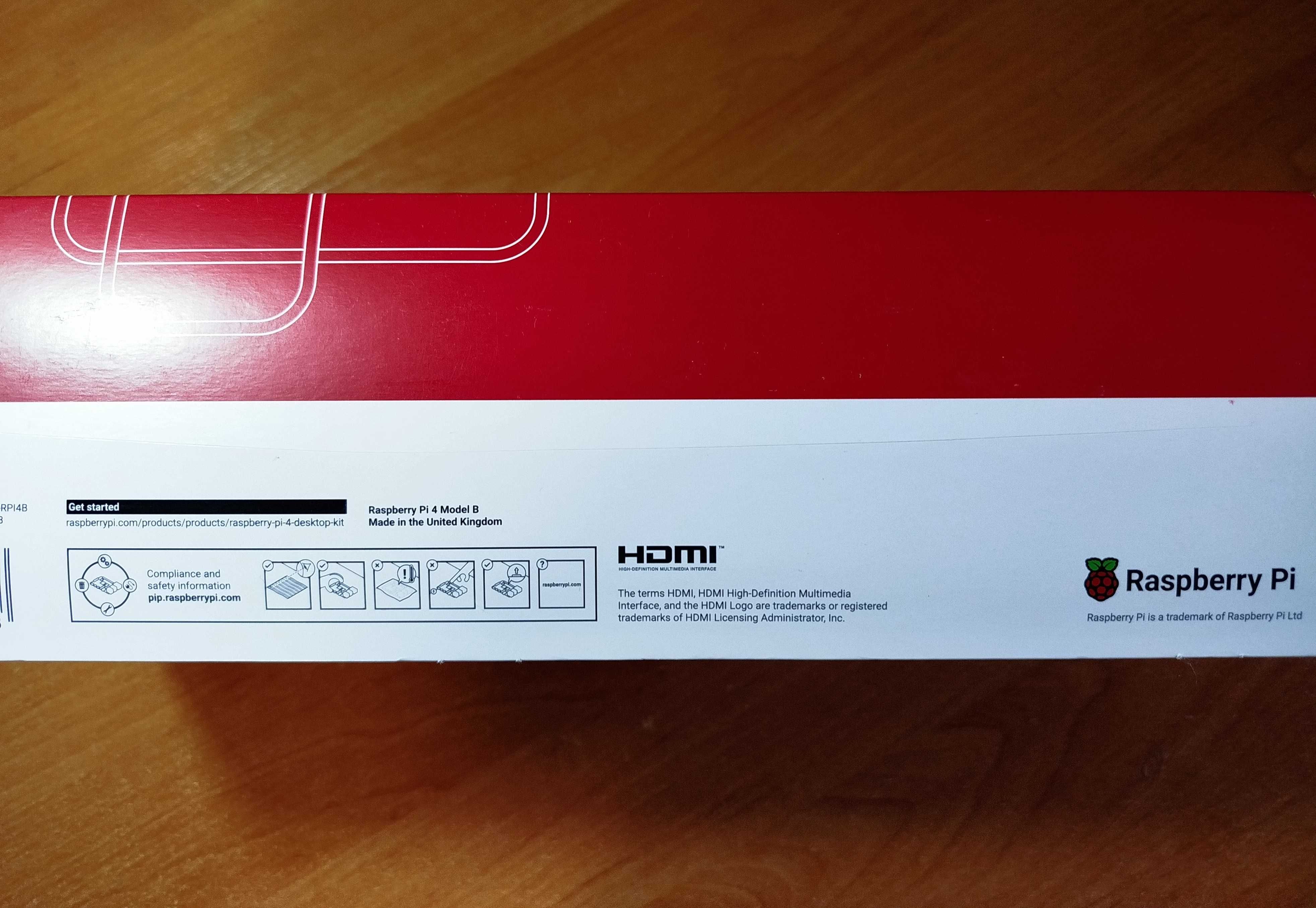 Клавиатура, мышка, корпус от набора Raspberry Pi 4 Dekstop Kit