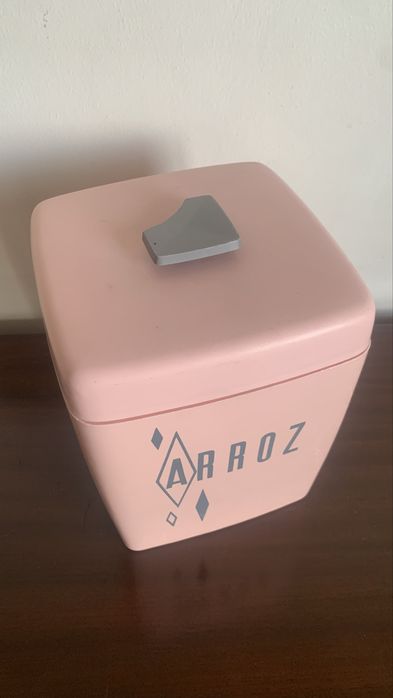 Caixas de cozinha antigas