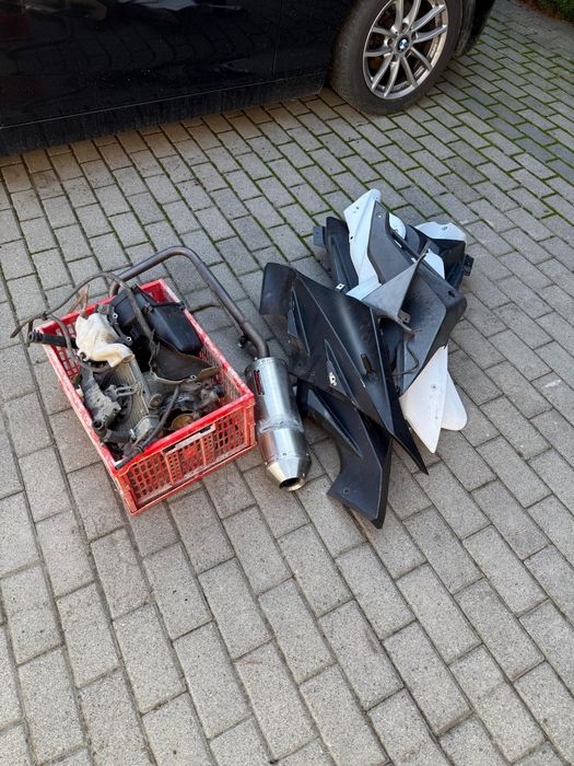 Yamaha yzf r125 lagi ślimak licznik plastiki rama stacyjka lampa set