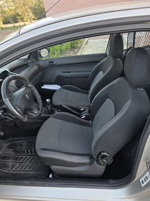 Peugeot 206 1.4 HDI  (poucos quilómetros )